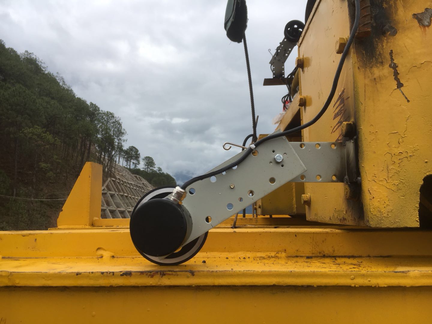 云南麗江架橋機(jī)項目